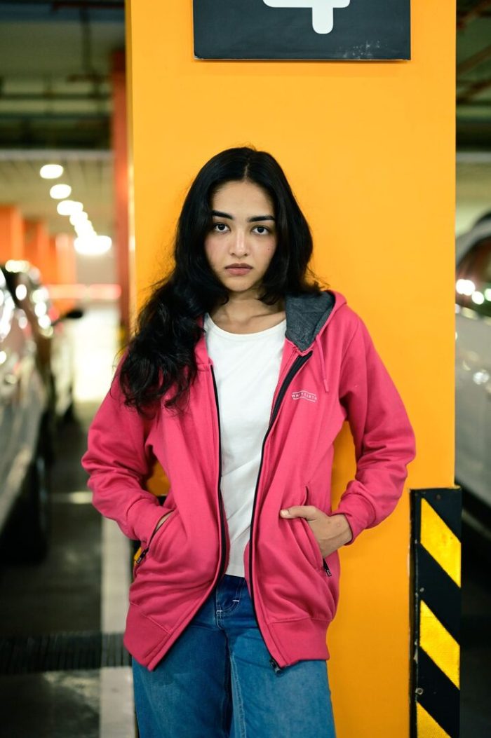 Hooded Sweatshirts for Women with Zipper & Zipper Pockets